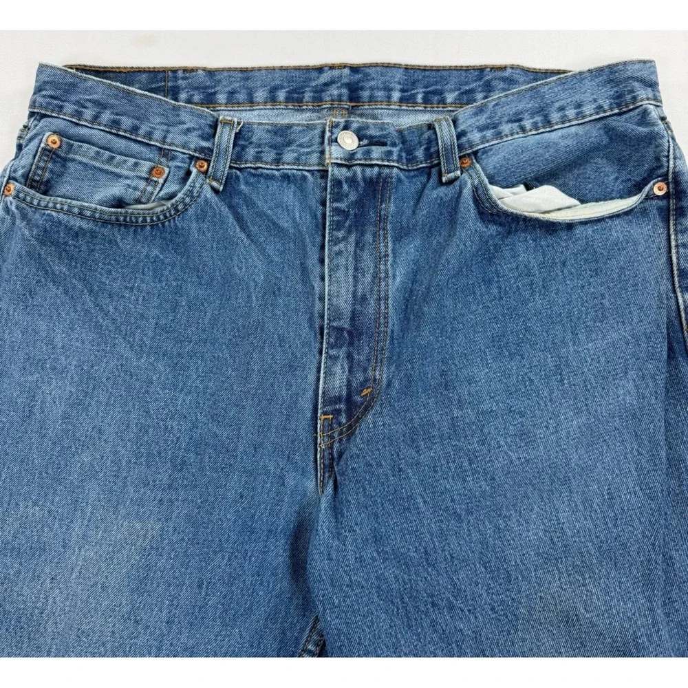 Vintage‎ Levi's 550 Relaxed Fit Jeans Mens 32x34 Light Wash Denim